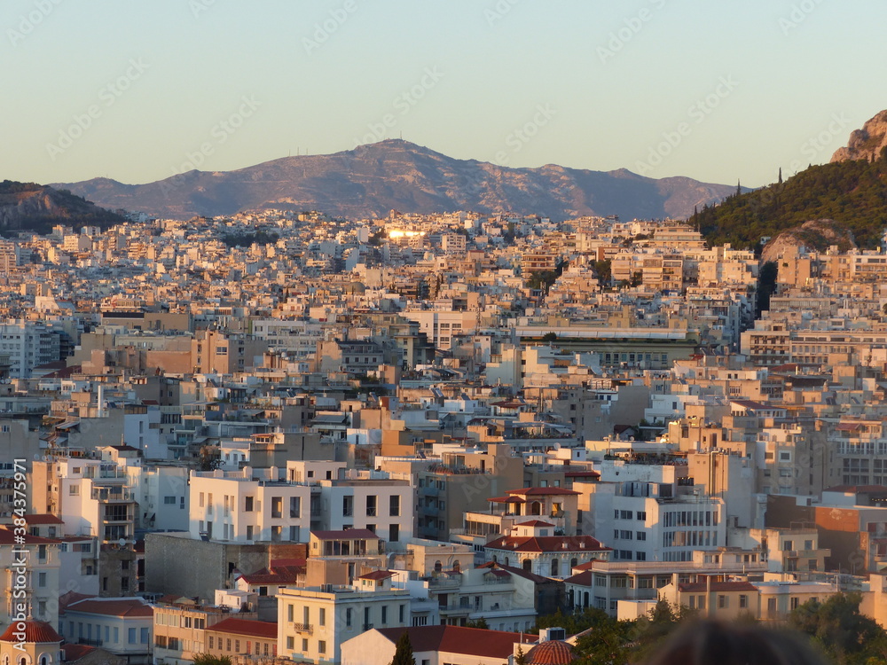 Panorama di Atene al tramonto in Grecia.