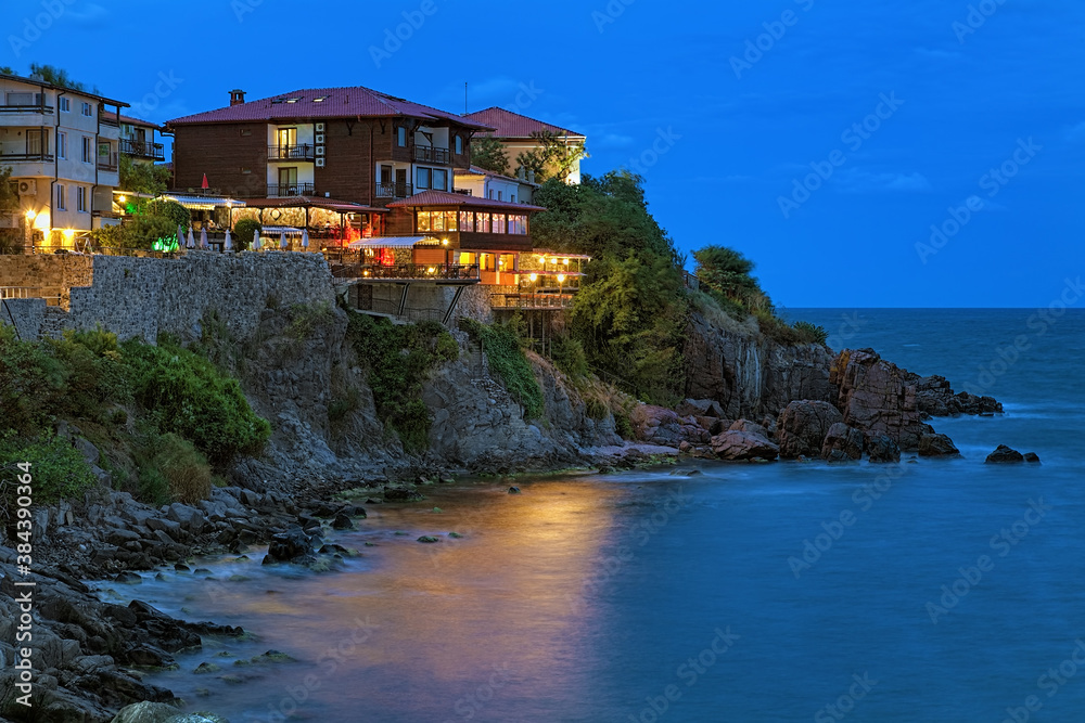 Φωτογραφία Night view of the east cape of Sozopol Old Town (former ancient town of Apolloni