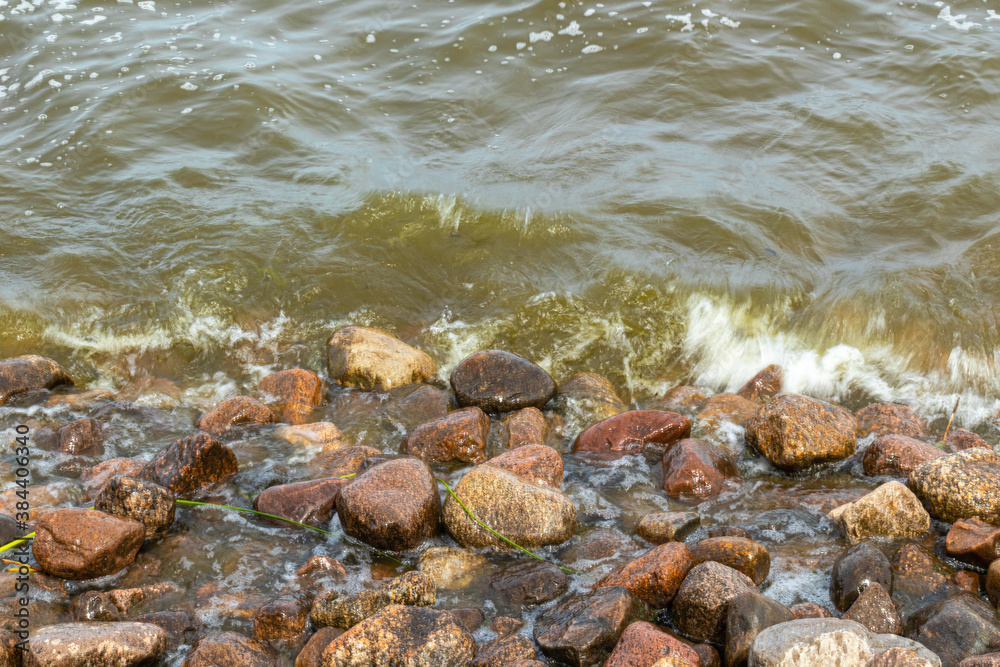 Obraz premium Northern,cold,natural sea with rocks near the shore