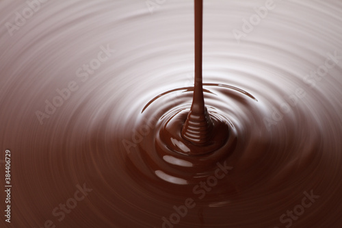 チョコレート（チョコレートのテンパリングの工程）