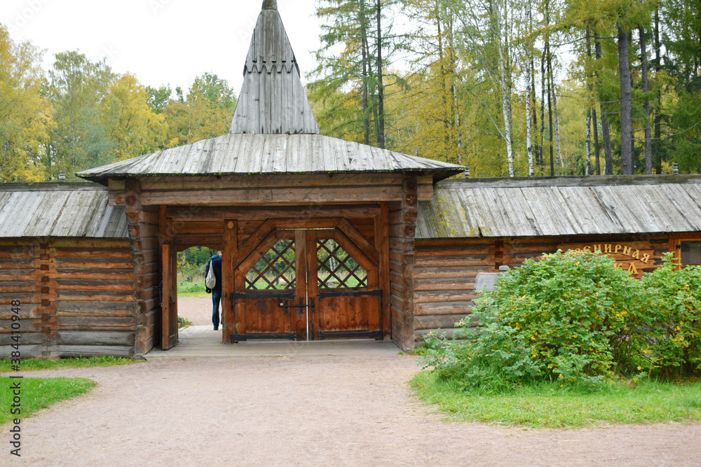 Naklejka premium old wooden church
