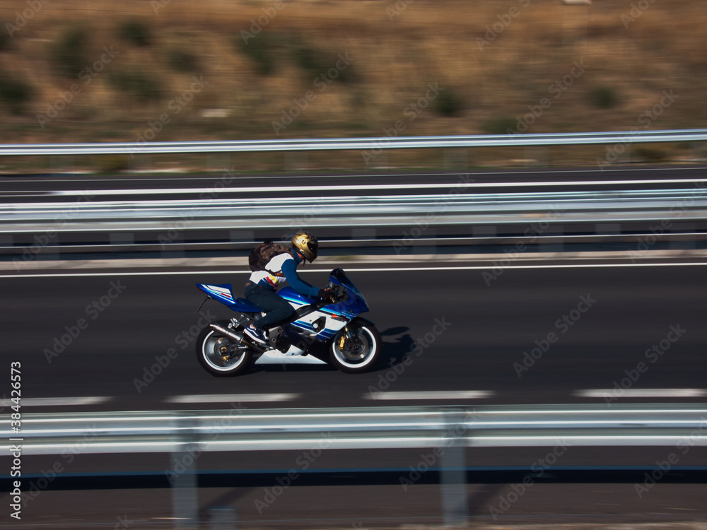 motocykl ruch motor autostrada panning - obrazy, fototapety, plakaty 