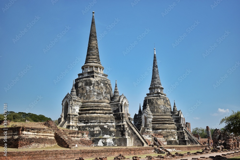 Fototapeta premium Thailand, Wat Phra Si Sanphet, “the temple of the Buddha Si Sanphet” was the most important temple in the Ayutthaya Kingdom and part of the Royal Palace complex.