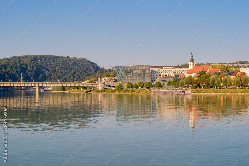 View over the Danube to Linz-Urfahr in Upper Austria