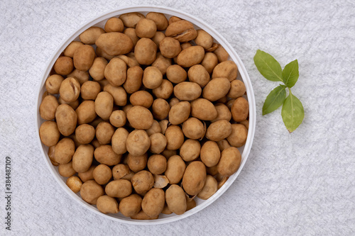 Cracker nuts or Japanese peanuts