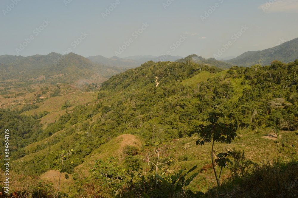 Obraz premium Hiking to Ciudad Perdida (The Lost City) in Colombias jungle and mountains of Sierre Nevada de Santa Marta 