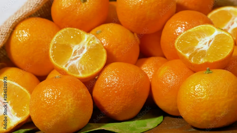 fresh mandarin oranges fruit on wooden table fresh mandarin oranges fruit on wooden table