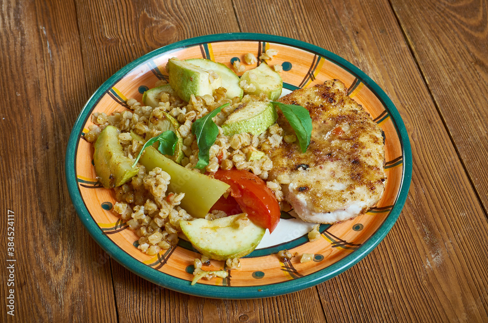 Cotolette di pollo con zucchine Cotolette di pollo con zucchine