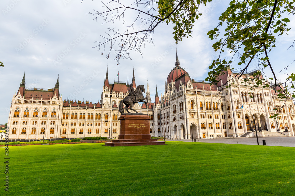 Parliament and Monument in Budapest in the morning, Hungary Parliament and Monument in Budapest in the morning, Hungary