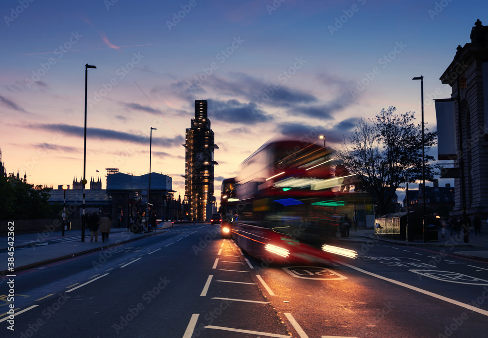 Big Ben and traffic on Westminster Bridge, London, UK