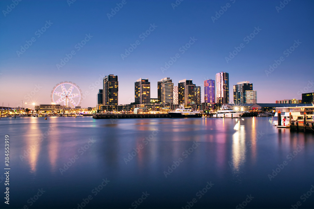 Naklejka premium Docklands Marina of Melbourne CBD and Melbourne Star Observation Wheel