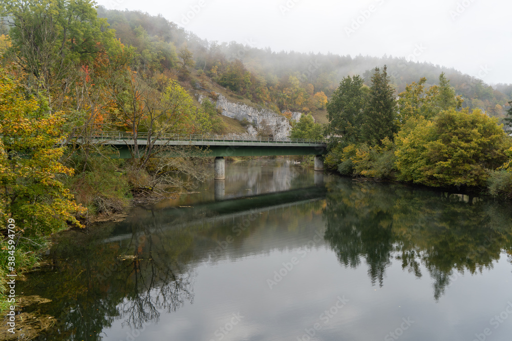 Das Donautal im Herbst