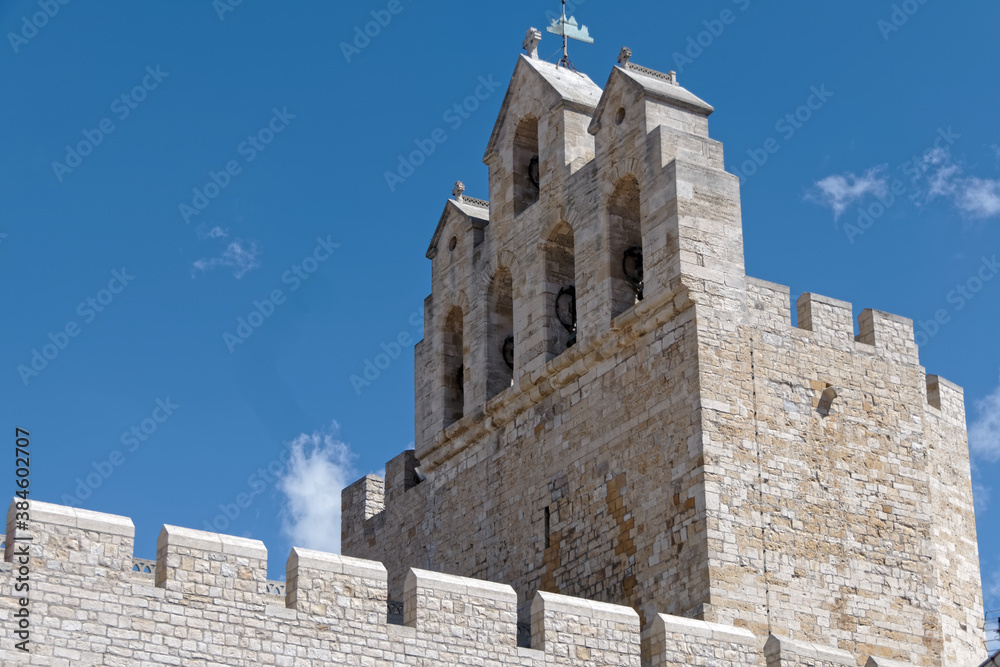 Donjon-Abside- clocher-mur de l'église Notre-Dame de la mer des Saintes-Marie de la Mer - France