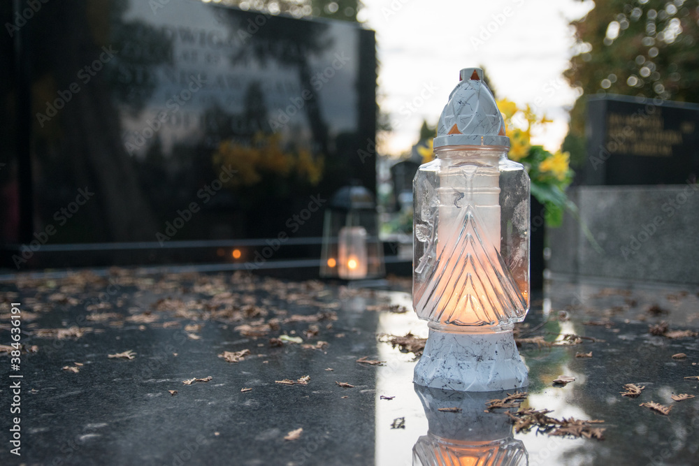 pochówek świecki na cmentarzu katolickim