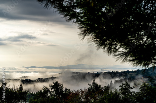 Wolkenmeer, Nebelschwaden, Toskana © Carsten