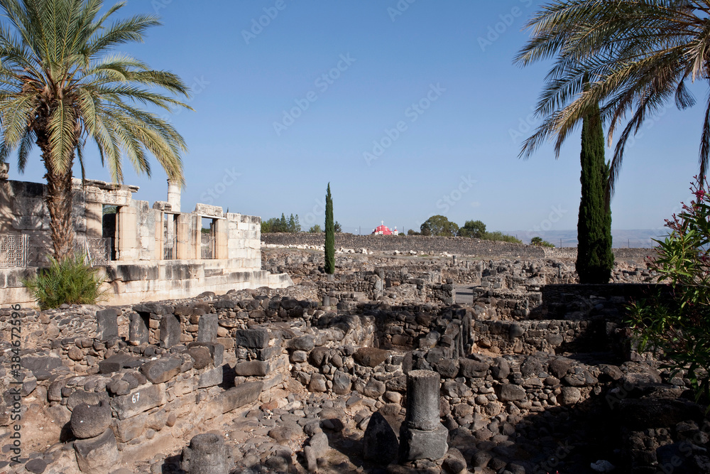 Fototapeta premium Ruins of ancient Synagogue in Capernaum, Israel