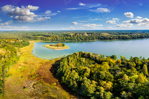 Fototapeta Naklejka Na Ścianę i Meble -  jezioro Łańskie w północno-wschodniej Polsce