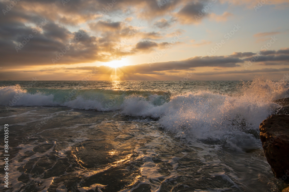 Obraz premium Sunset Ocean Wave