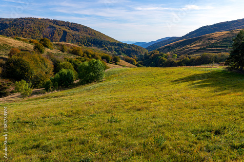 paysage de Haute-Ardèche aux environs de Mézilhac en France