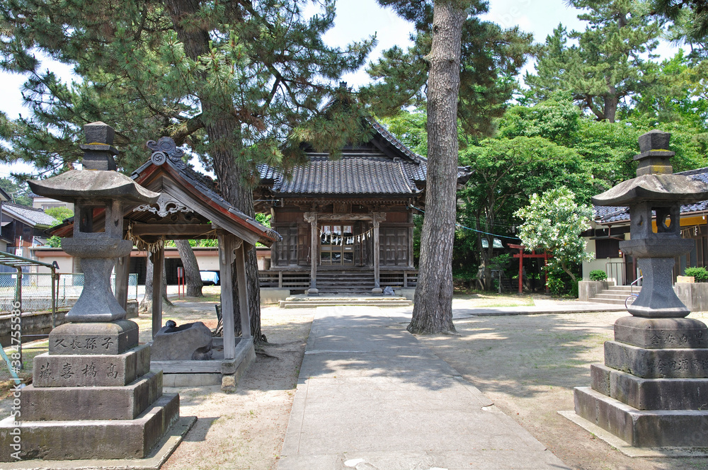 初夏の酒田・厳島神社