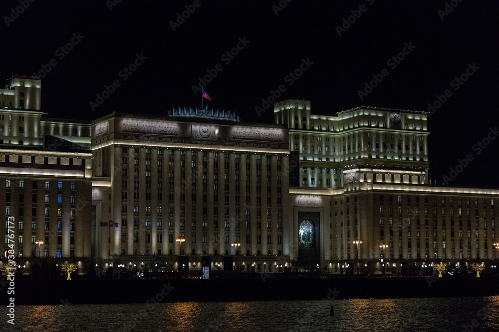 Naklejka premium night view of the coastal city