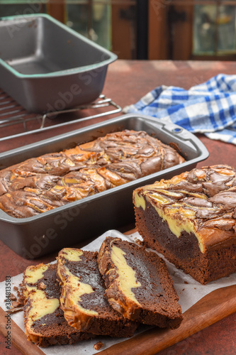 Marble chocolate cheese brownies cake 