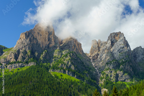Mountain landscape along the road to Forcella Staulanza at Selva di Cadore, Dolomites © Claudio Colombo