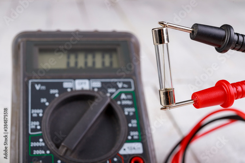 Measurement and control of glass electric fuses. Minor work in the electronics workshop.