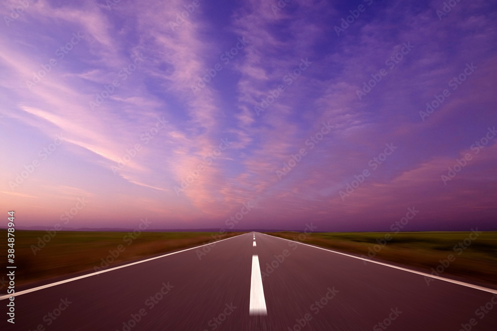 Fototapeta premium 朝焼けの道