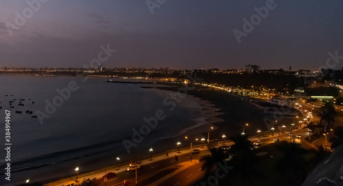 Ciudad de Chorrillos Nocturno Luz Dorada