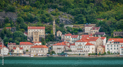 Perast, as an absolute highlight of the Bay of Kotor, is also one of the most beautiful Baroque towns in Montenegro. 