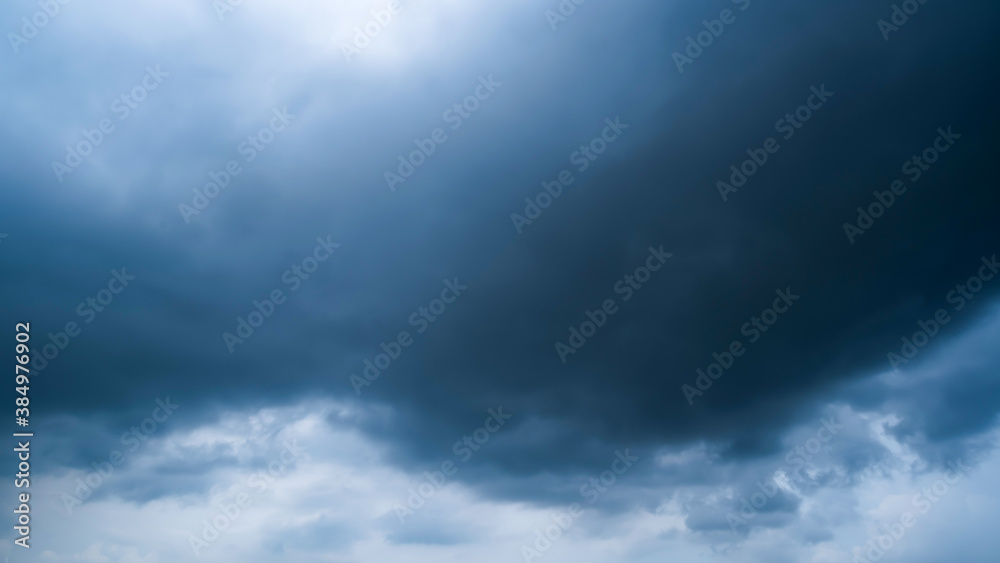 Obraz premium dark storm clouds with background,Dark clouds before a thunder-storm.