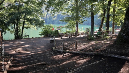 Monticchio – Sentiero per il Lago Piccolo photo