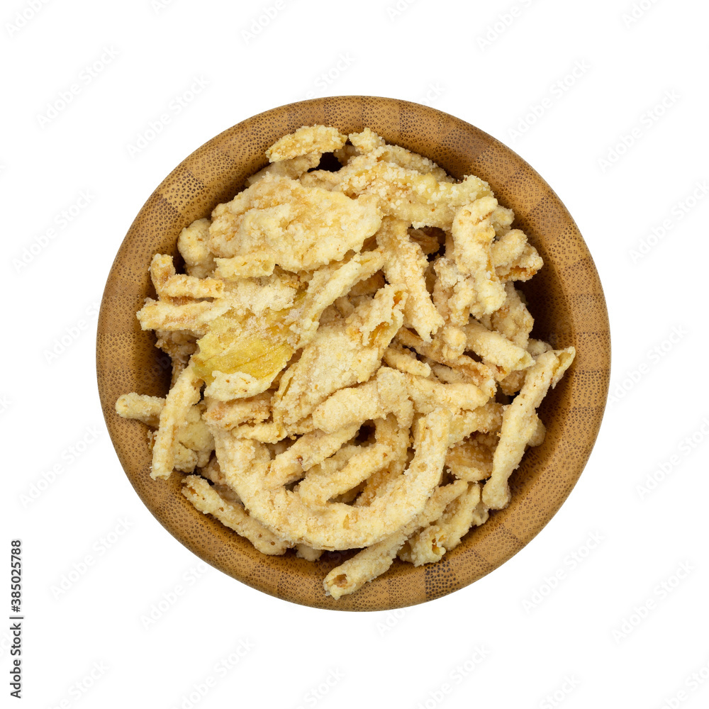 Breaded fried onions in a small wood bowl isolated on a white background. Breaded fried onions in a small wood bowl isolated on a white background.