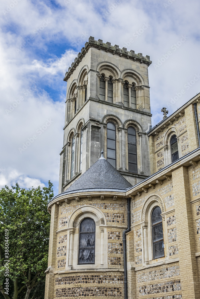 Fototapeta premium Saint-Vincent-de-Paul church - parish church in city of Le Havre in Seine-Maritime dedicated to Saint Vincent de Paul. Built between 1849 and 1860 in neo-Roman style. Le Havre, France.