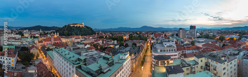 Obraz na płótnie Ljubljana Sunset Panorama w salonie