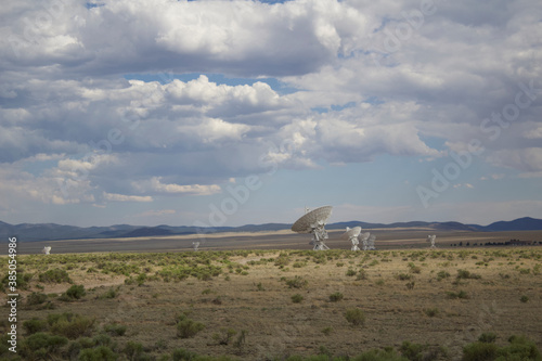 Large radio telescopes observing the universe at the Very Large Array, New Mexico