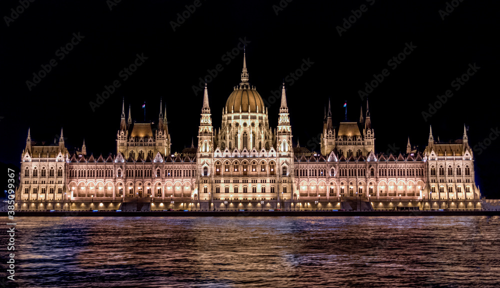 Fototapeta premium hungarian parliament