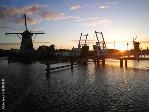Molinos de Kinderdijk, Patrimonio de la Humanidad, Holanda © meneari