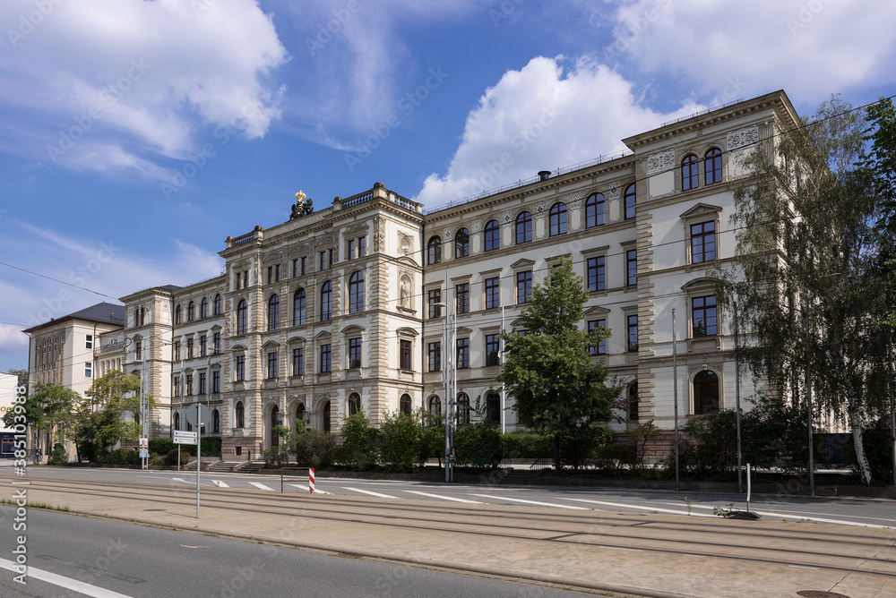 Chemnitz - Hauptgebäude der Universität