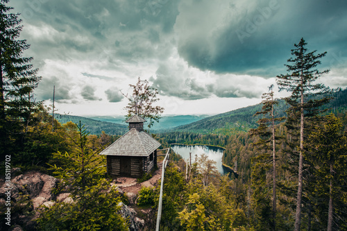 Die Rachelkapelle mit Blick auf den Rachelsee photo