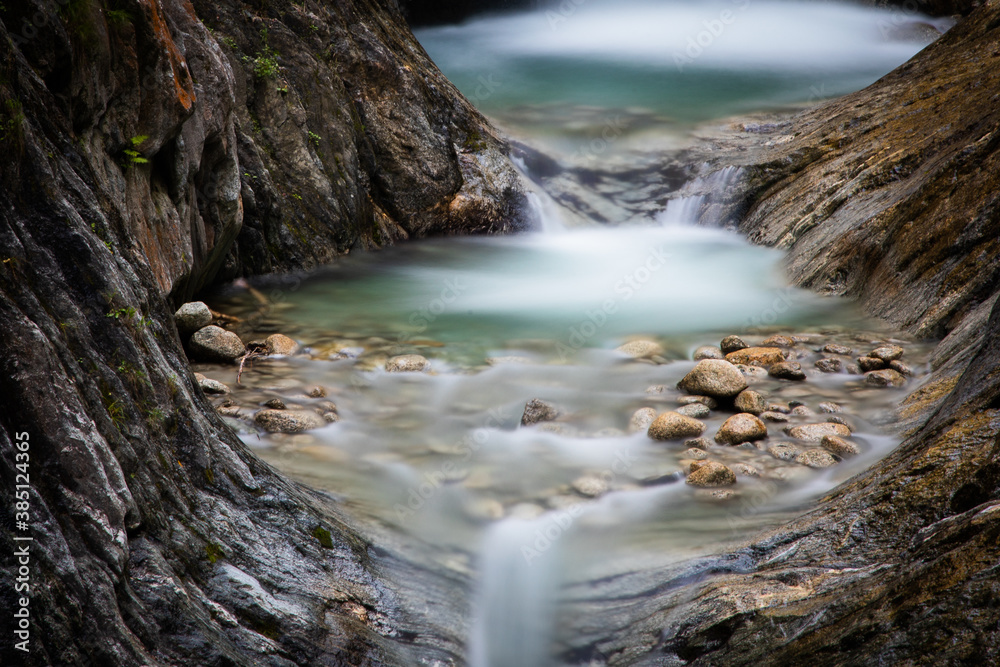 Fototapeta premium waterfalls in a swiss gorge