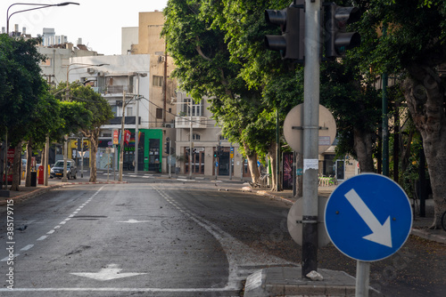ISRAEL, Tel Aviv - 28 September 2020: Empty streets during Coronavirus quarantine. Empty streets during Covid 19 pandemic. No people. No Business, No market. Coronavirus crisis lockdown. Yom Kippur © Avi