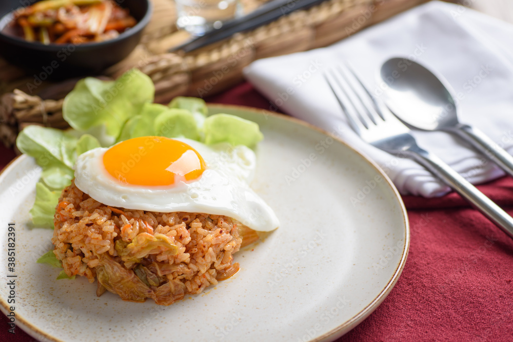 Korean food, Kimchi fried rice with fried egg