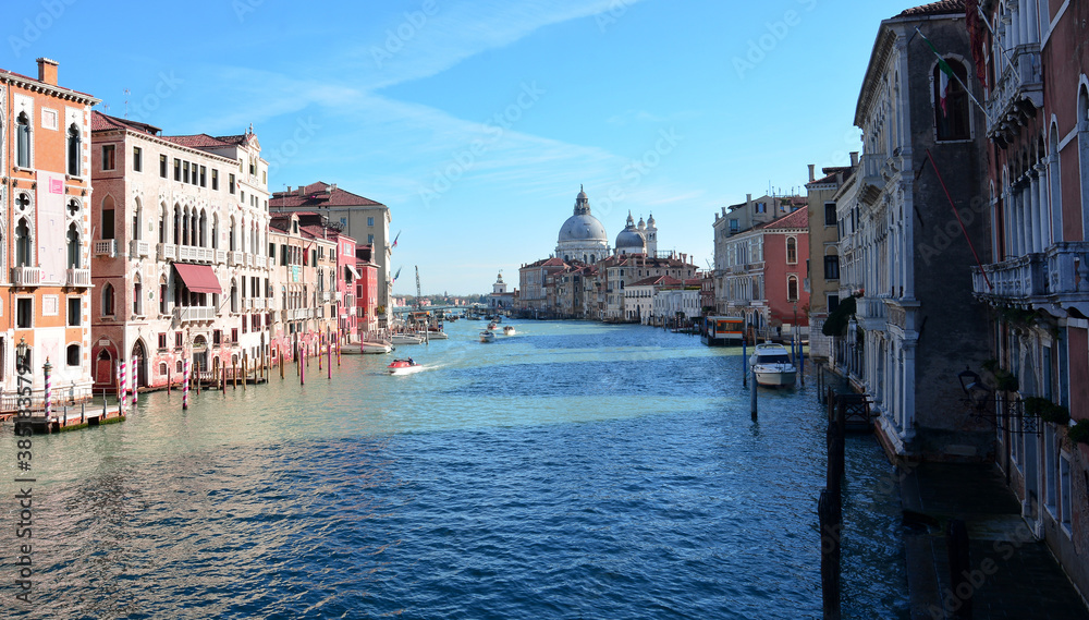 il Canal Grande nel quartiere Dorsoduro a Venezia
