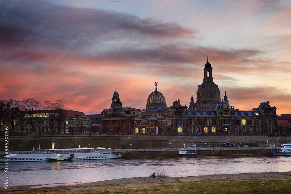 Obraz premium Dresden Frauenkirche Zwinger Deutschland Kreuzkirche Fürstenzug Elbe 