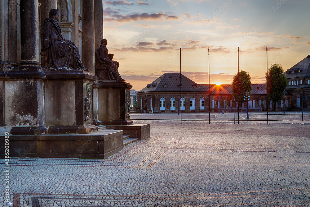 Obraz premium Dresden Frauenkirche Zwinger Deutschland Kreuzkirche Fürstenzug Elbe