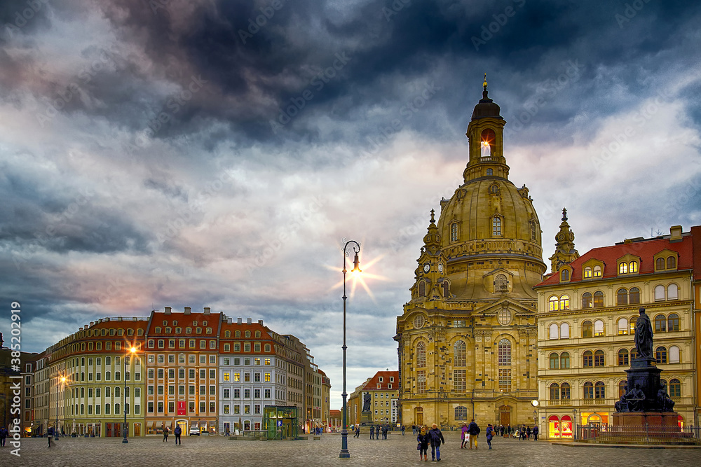 Obraz premium Dresden Frauenkirche Zwinger Deutschland Kreuzkirche Fürstenzug Elbe 