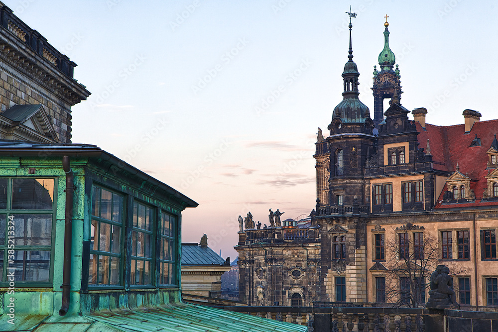 Obraz premium Blaues Wunder Dresden Loschwitzer Brücke Frauenkirche Zwinger Sachsen deutschland