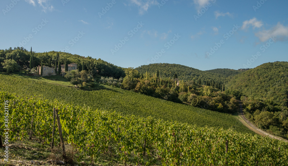 Fototapeta premium Scenic landscape of Tuscany in Italy
